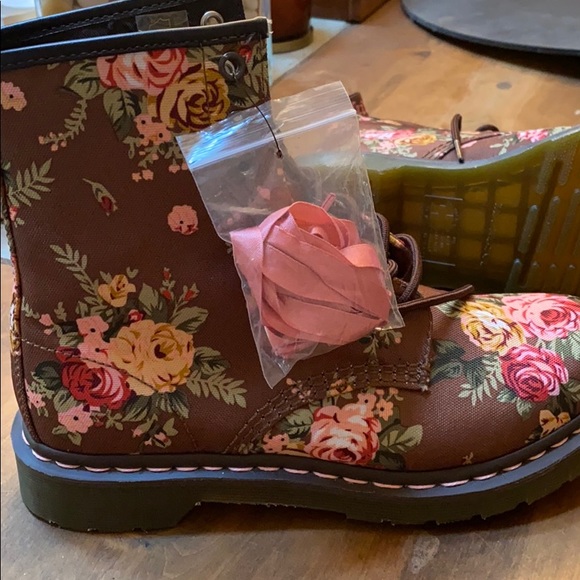 SOLD. Dr. Martens 1460 Brown Floral Canvas - Picture 7 of 8